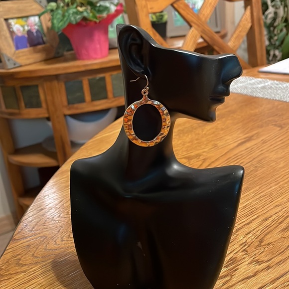 Classic gold tone earrings for pierced ears made in Canada 🇨🇦 - Picture 4 of 5